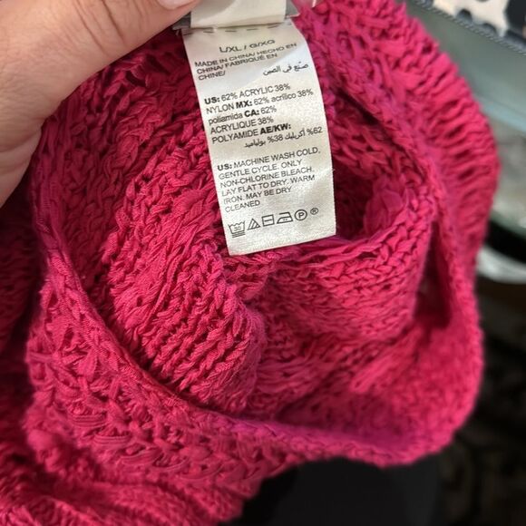 Chico's Hot Pink Tape Yarn Chunky Woven Convertible Poncho - Picture 10 of 13